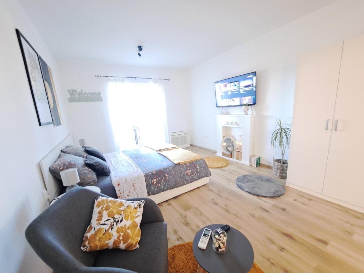 Apartman Karmen Vodice Exterior foto